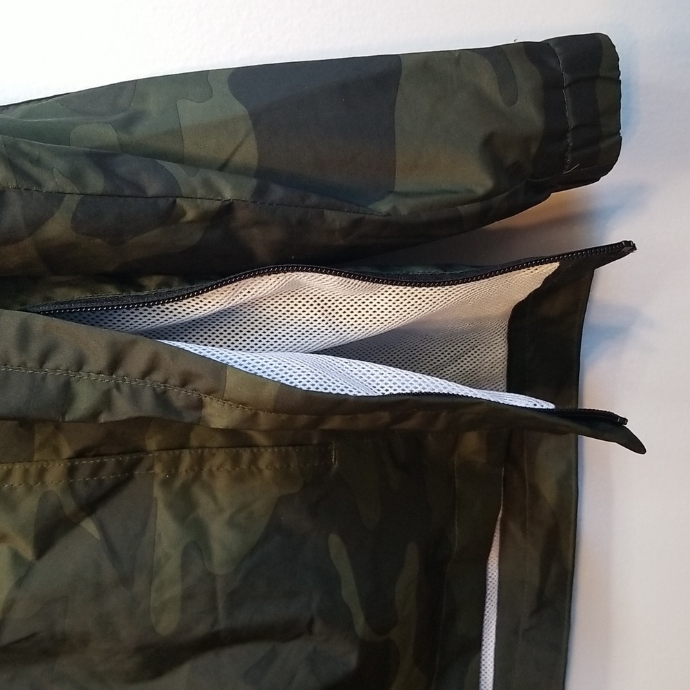 HOLLISTER EPIC FLEX WINDBREAKER HOODIE - Picture 8 of 10